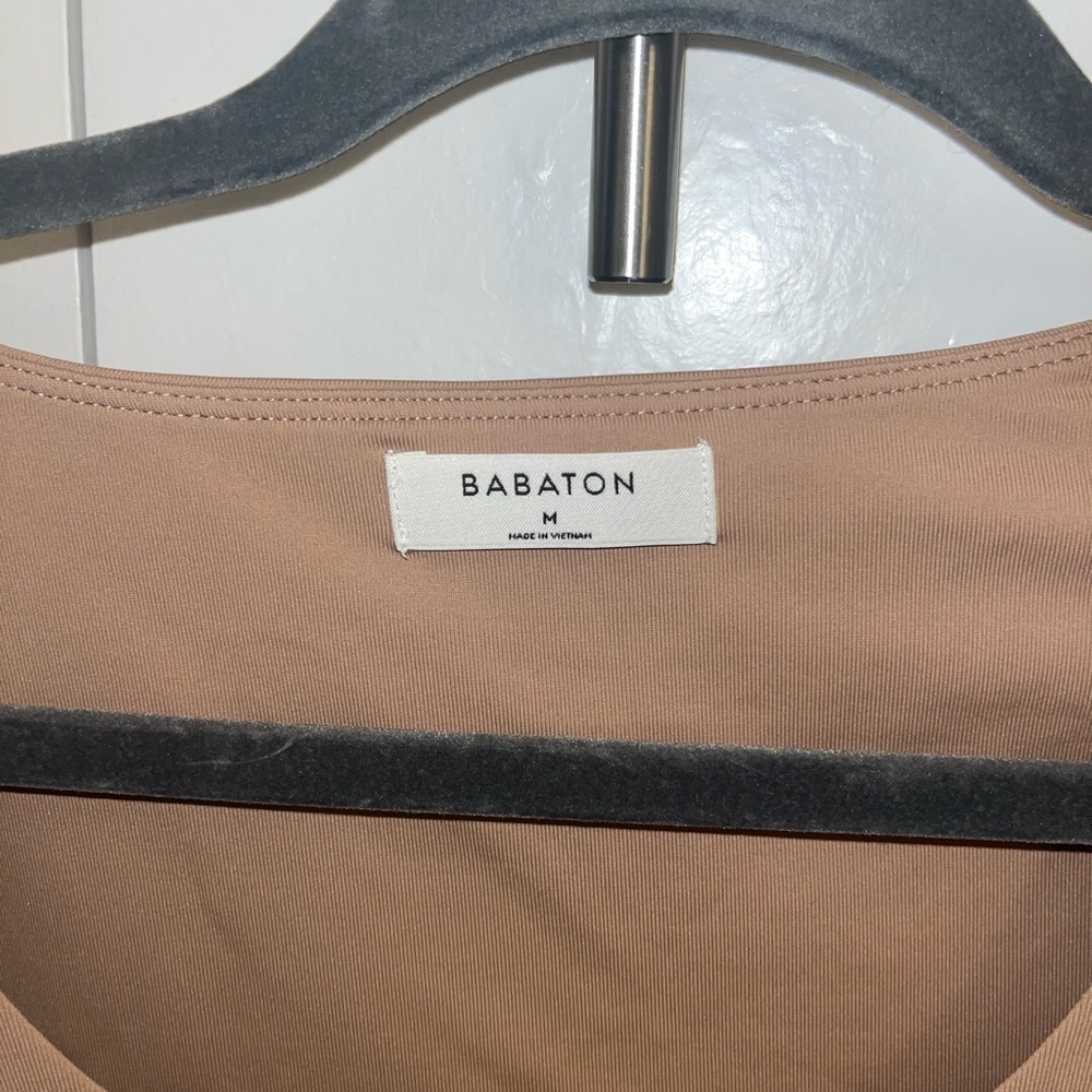 Aritzia long sleeve crop top